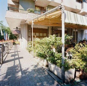 Hotel Astoria Cuorgne Exterior photo